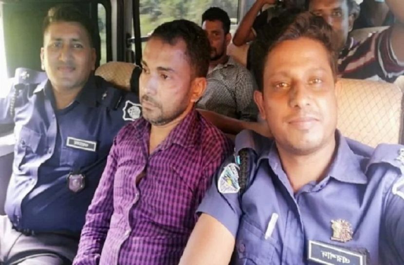 প্রবাসীকে কুপিয়ে হত্যা