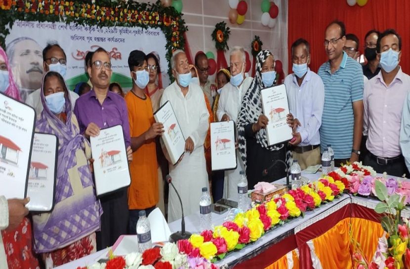 নীলফামারীর প্রথম ‘ভূমিহীনমুক্ত’ উপজেলা ডিমলা