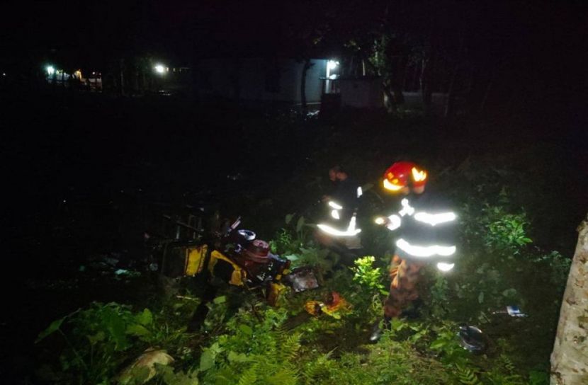 ট্রেনের ধাক্কায় ৫ শ্রমিক নিহত
