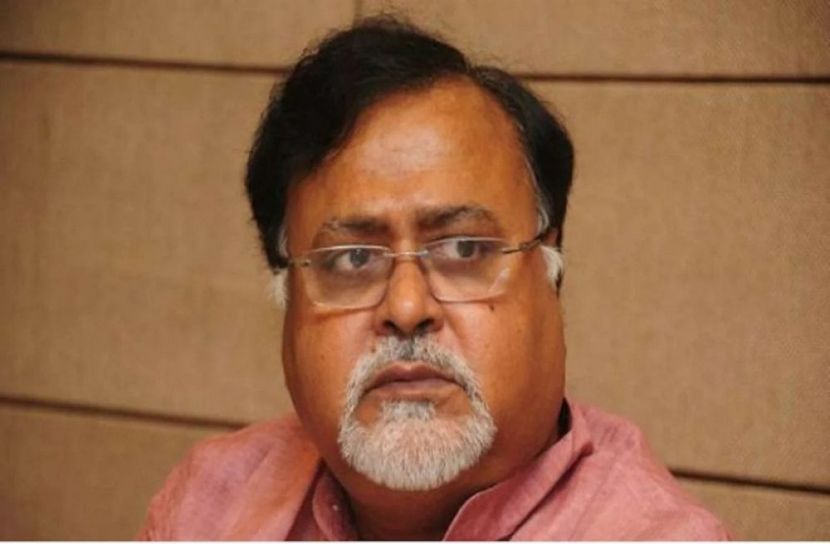 পশ্চিমবঙ্গের বাণিজ্যমন্ত্রী গ্রেফতার