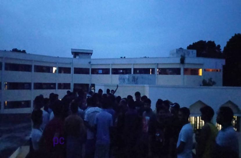ইবিতে দু’গ্রুপের মারামারি