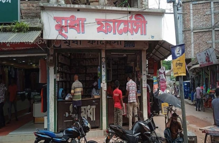 বোয়ালমারীতে বাড়ি ও দোকানে দুর্ধর্ষ চুরি