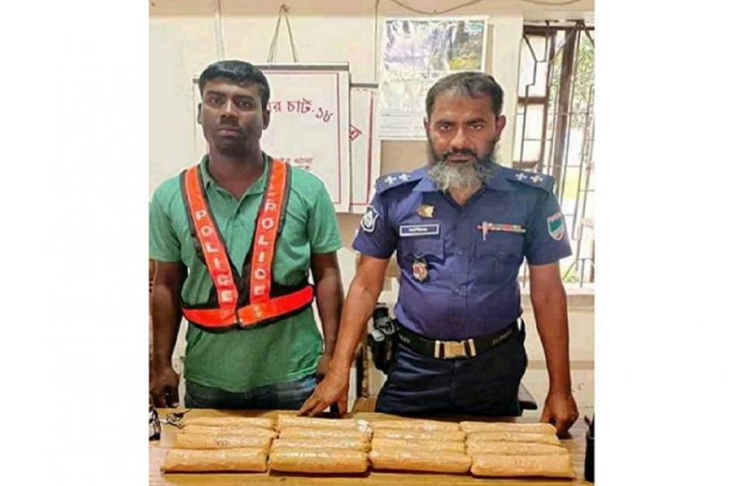 কেশবপুরে ভারতীয় গহনা উদ্ধার