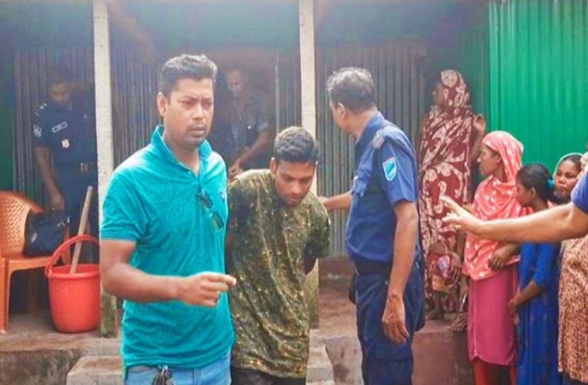 পিতাকে কুড়াল দিয়ে কুপিয়ে হত্যা 