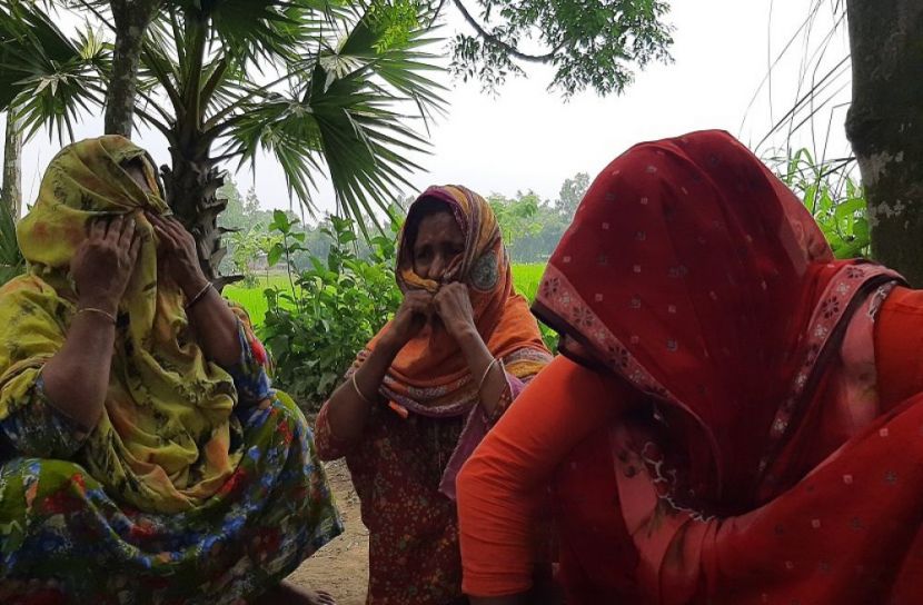 গাড়ির শব্দ পেলেই বুক কেঁপে উঠে