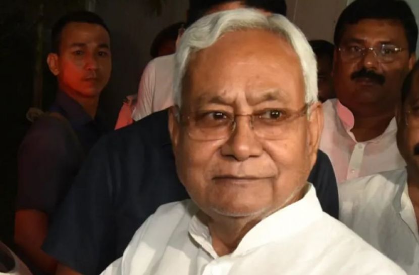 বিহারের মুখ্যমন্ত্রীর পদত্যাগ