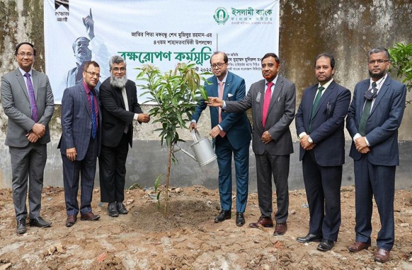 বঙ্গবন্ধুর শাহাদতবার্ষিকী উপলক্ষ্যে বৃক্ষরোপণ