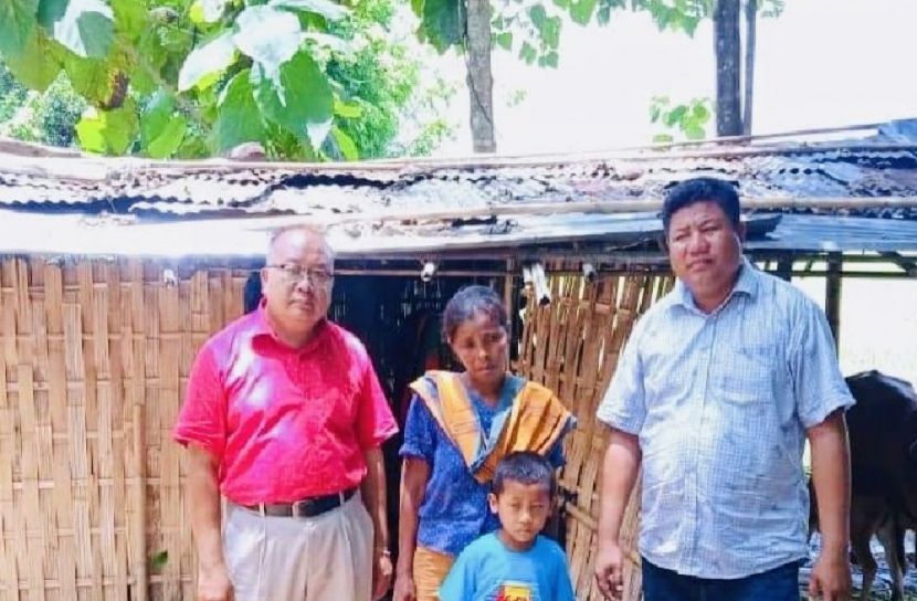 অভাবের তাড়নায় সন্তান বিক্রি!