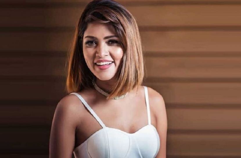  আইনজীবী হলেন পিয়া