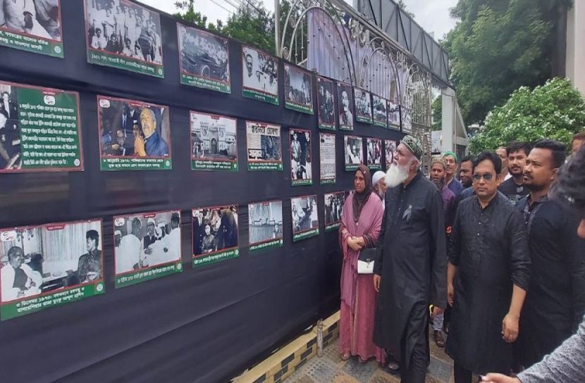 মুন্সীগঞ্জ পৌরসভায় আলোকচিত্র প্রদর্শনী