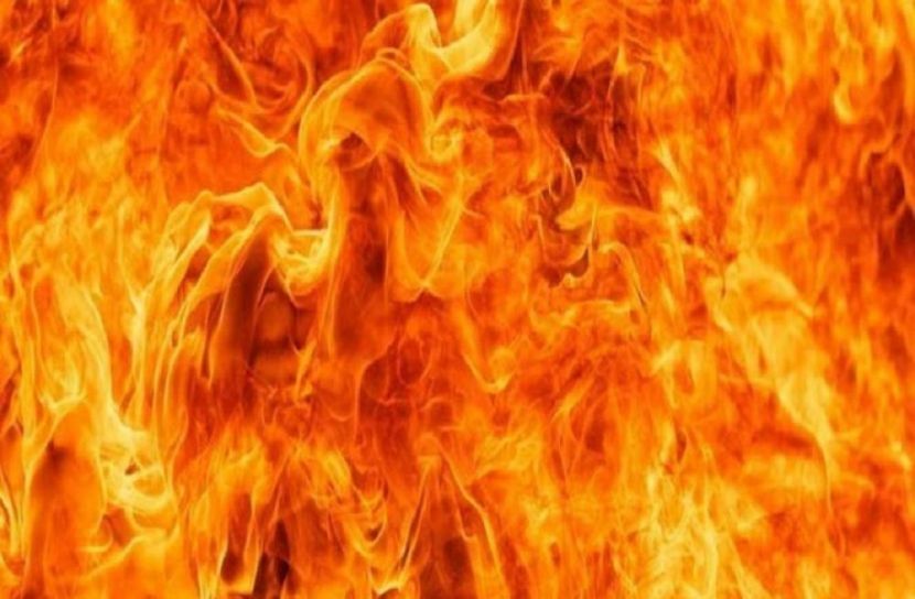 চট্টগ্রামে ঝুটের গোডাউনে আগুন