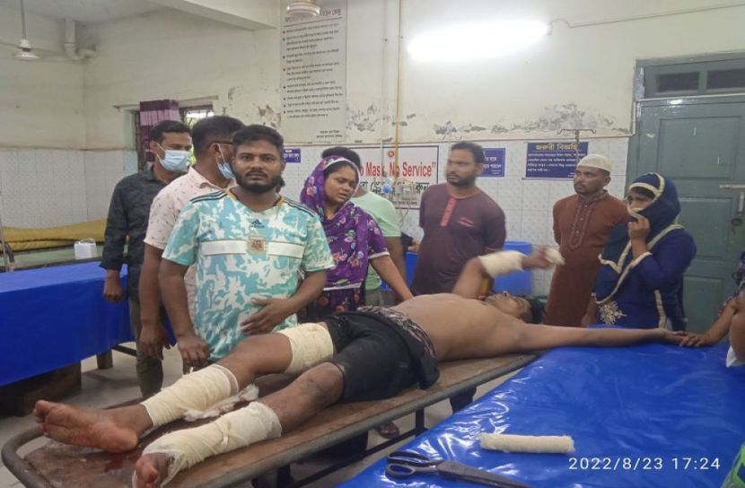 মুন্সীগঞ্জে প্রবাসীকে কুপিয়ে জখম