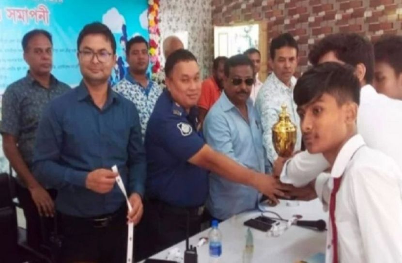 ইউনাইটেড ইসলামিয়া সরকারি উচ্চ বিদ্যালয় দাবা চ্যাম্পিয়ান