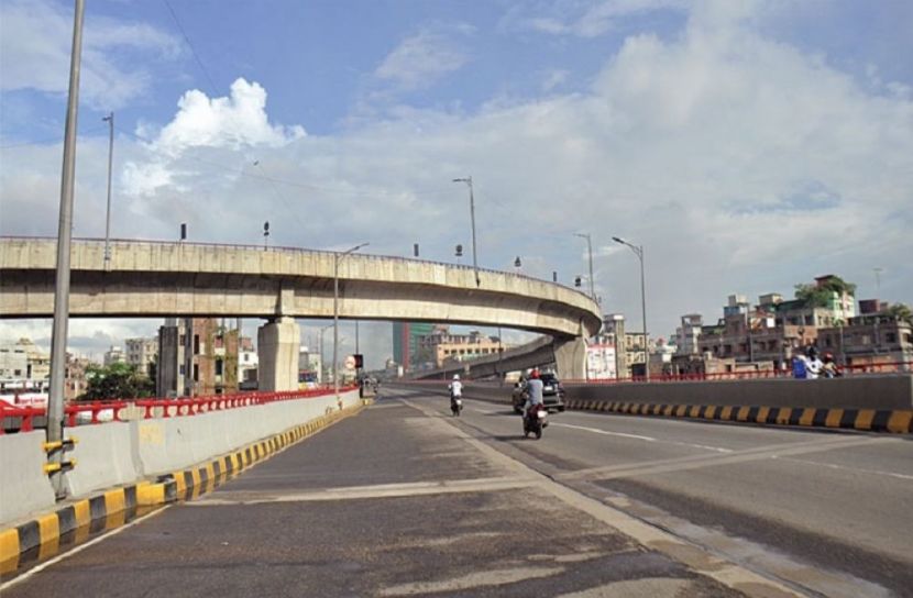 গাড়ির চাকায় পিষ্ট তিতুমীর কলেজের ছাত্রী
