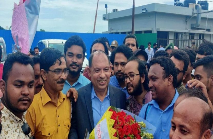 ভালবাসায় সিক্ত হলেন নুরুল আবছার