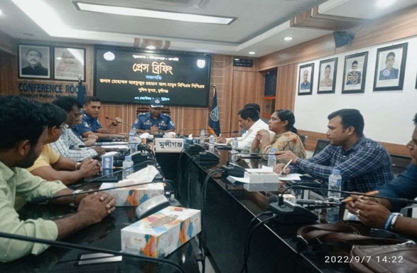 পুলিশ ক্লিয়ারেন্স দ্রুত পেতে হটলাইন চালু