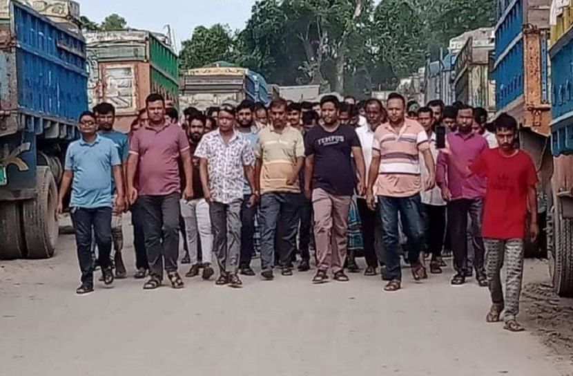 ৪৮৬ জন শ্রমিক ছাঁটাই, প্রতিবাদে বিক্ষোভ