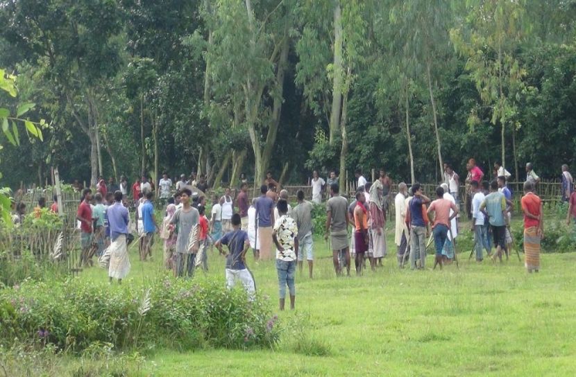 জমি নিয়ে সংঘর্ষে আহত ২০