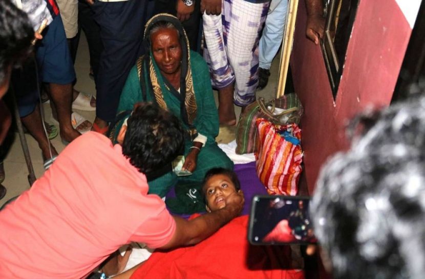 সেই ছাত্রের দায়িত্ব নিলেন ব্যারিস্টার সুমন