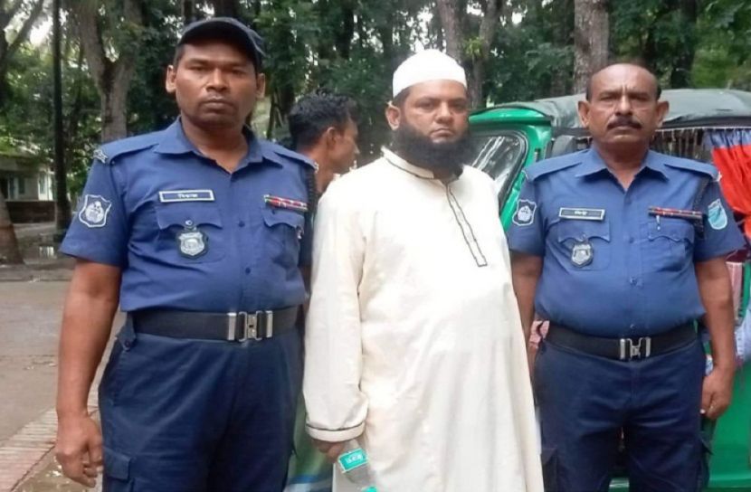 মাদ্রাসা ছাত্রকে বলৎকারের ঘটনায় গ্রেফতার ১