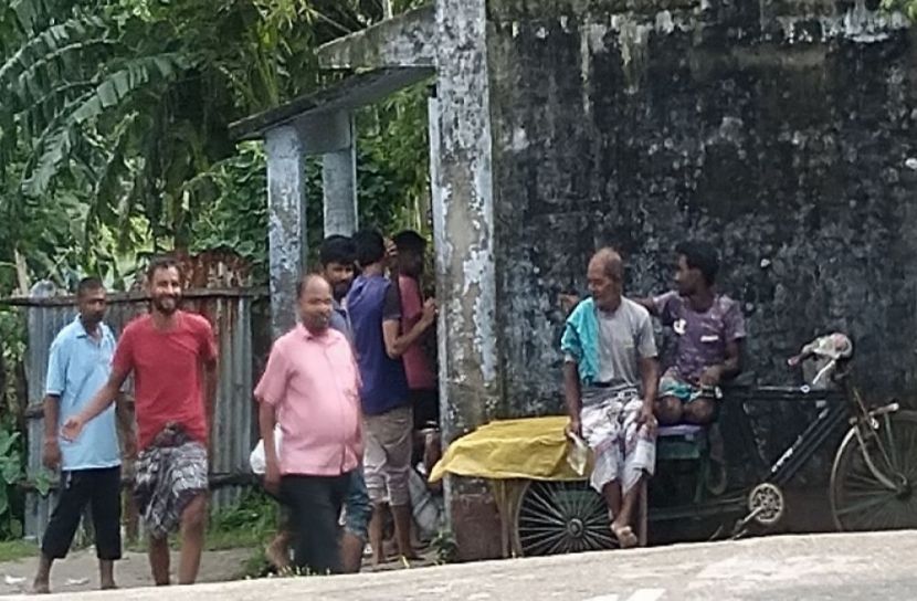 সৈয়দপুরে দেশীয় মদে সয়লাব