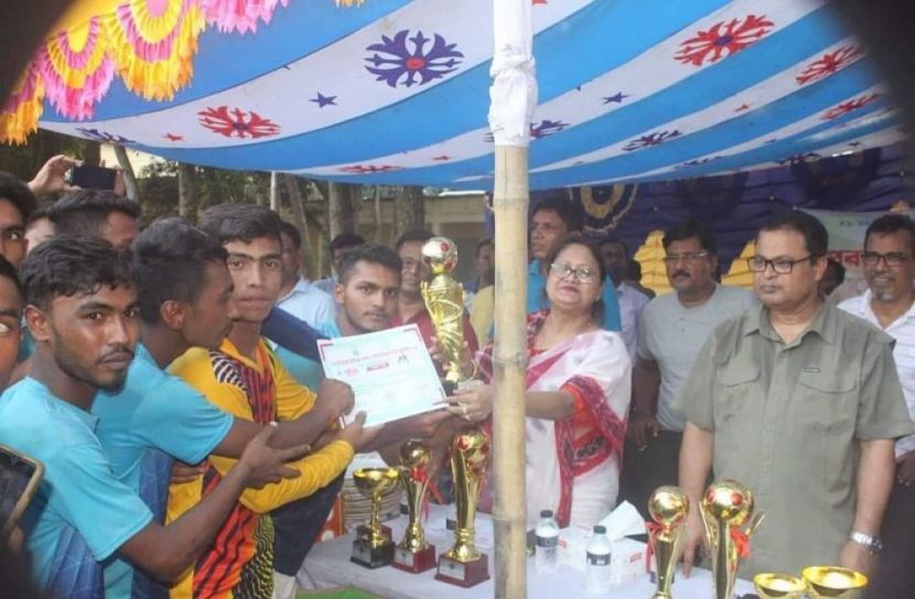পলাশবাড়ীতে ক্রীড়া প্রতিযোগিতার পুরস্কার বিতরণ