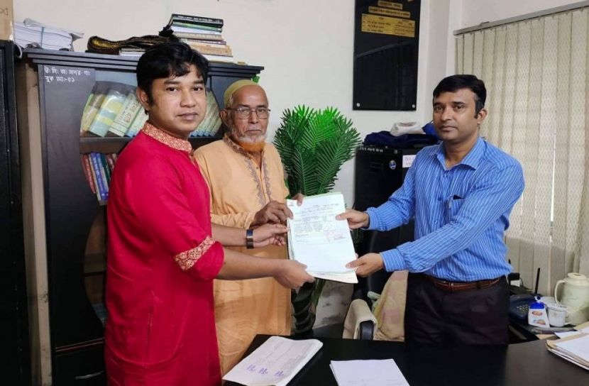 তহিদুল আমিন মন্ডল সুমনের মনোনয়নপত্র দাখিল