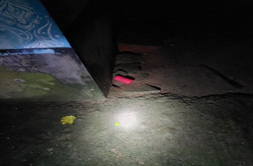 ইউপি সদস্যের বাড়িতে বোমা হামলা