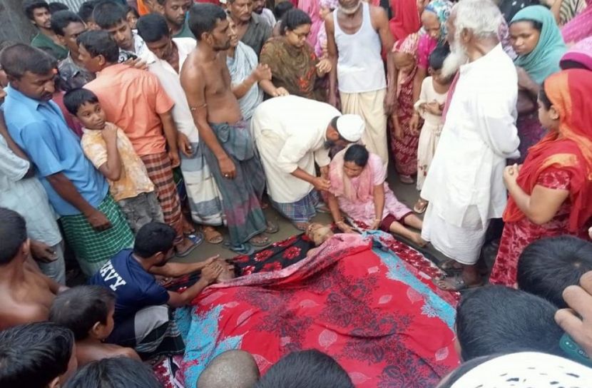 বিদ্যুৎপৃষ্টে চাচা-ভাতিজার মৃত্যু