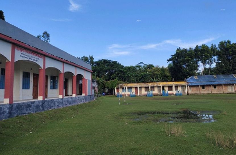 ম্যাজিস্ট্রেটের বিরুদ্ধে আইনী নোটিশ
