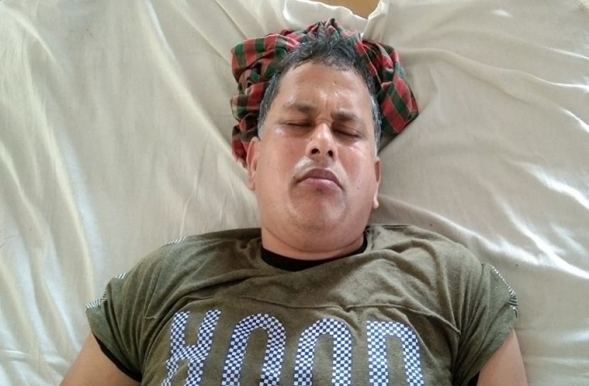 জমি দখলে বাধা দেয়ায় সন্ত্রাসী হামলা