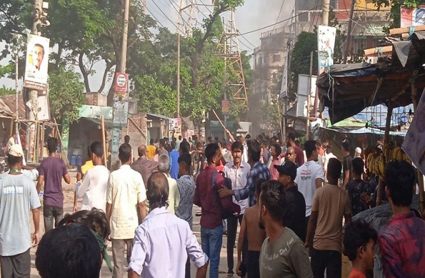 মুন্সীগঞ্জে পুলিশ ও শ্রমিক লীগ নেতার দুই মামলা 