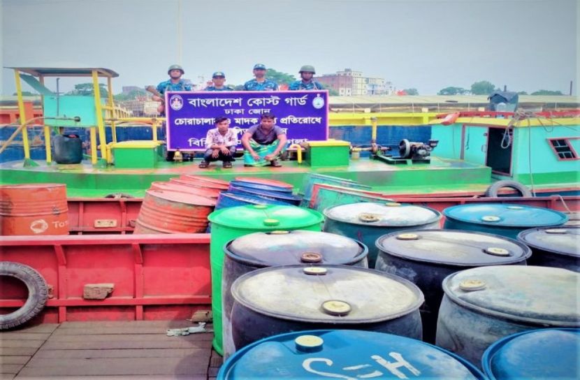 ধলেশ্বরী নদীতে চোরাই ডিজেল জব্দ