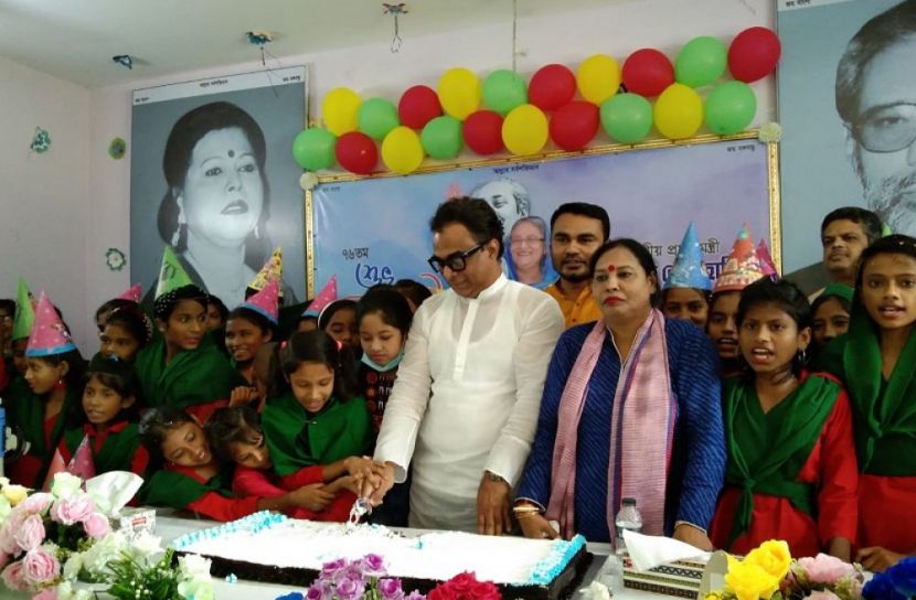 প্রধানমন্ত্রীর জন্মদিনে আনন্দে ভাসলো ফজলুর রহমান ফাউন্ডেশন