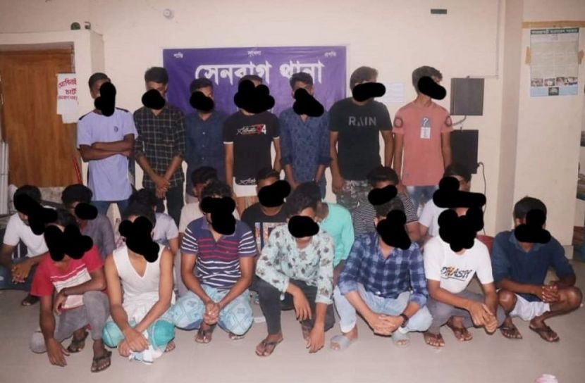 কিশোর গ্যাংয়ের ২৩ সদস্য আটক