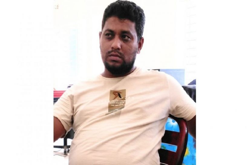 আপত্তিকর অবস্থায় আইনজীবী গ্রেফতার