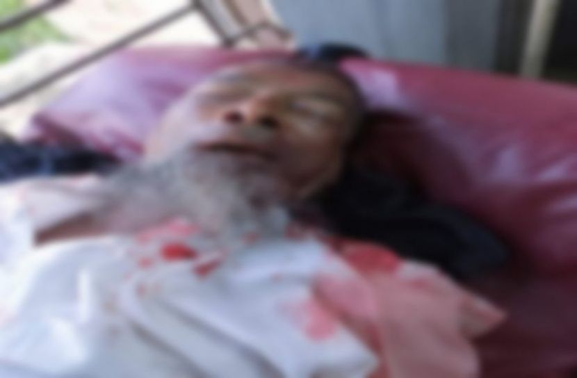 পিকআপ ভ্যানের ধাক্কায় বৃদ্ধের মৃত্যু
