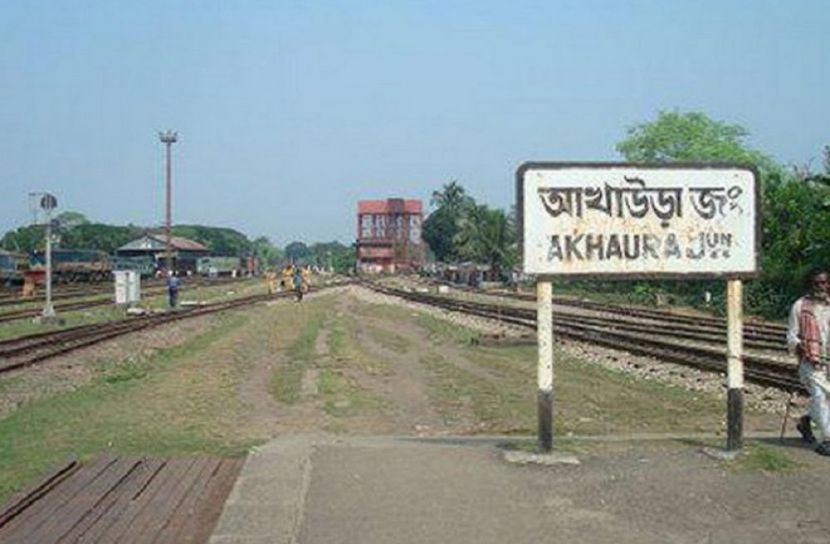 ট্রেনে কাটা পড়ে তরুণ-তরুণীর মৃত্যু