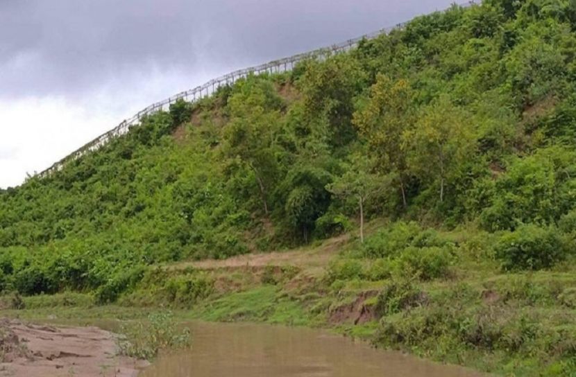 মাইন বিস্ফোরণে রোহিঙ্গা কিশোর নিহত