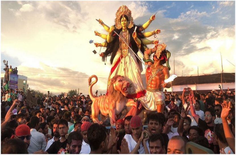 সৈকতে প্রতিমা বিসর্জনে সম্প্রীতির মিলনমেলা