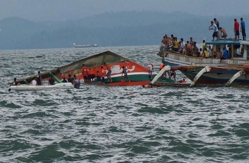 নাইজেরিয়ায় নৌকাডুবিতে নিহত ১০