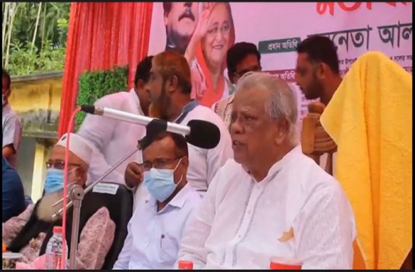 দেশের মানুষ কষ্টে আছে : আমির হোসেন আমু