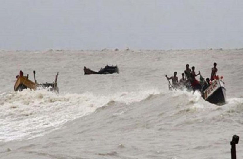 কর্ণফুলীতে ট্রলারডুবি, ৪ লাশ উদ্ধার