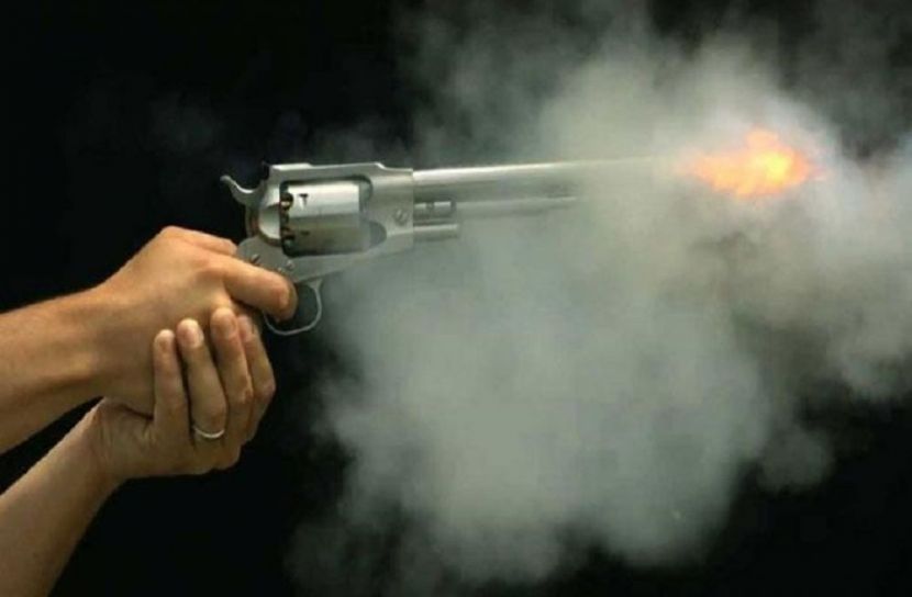মিরসরাইয়ে মেয়রসহ গুলিবিদ্ধ ৩