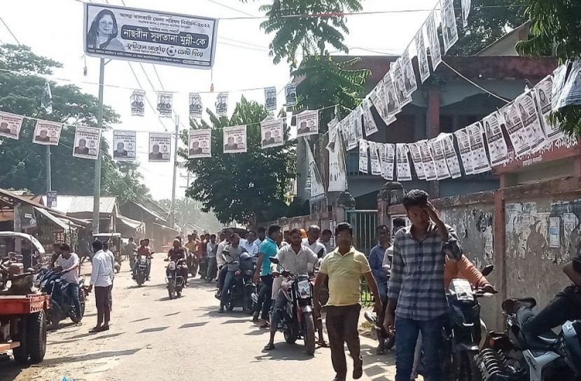 নির্বাচন ঘিরে উত্তাপ ছড়াচ্ছে রাজাপুর