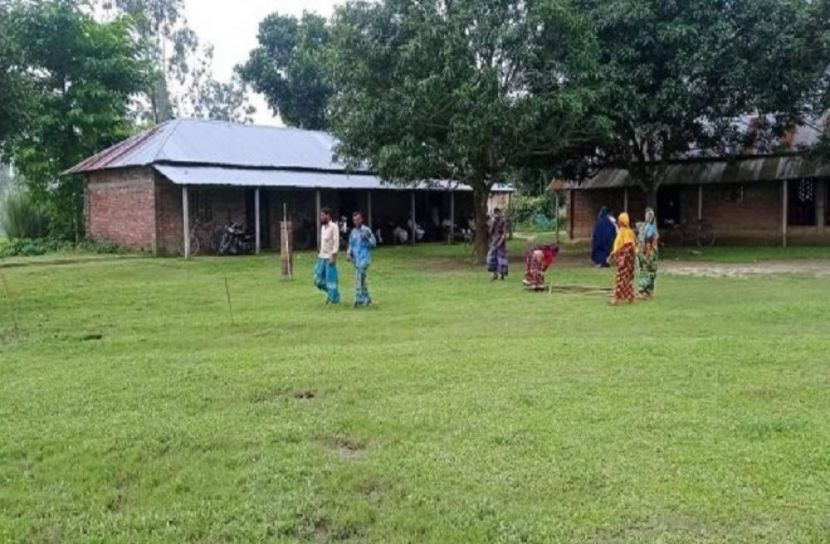 খাসজমি নিয়ে আদালতে মামলা