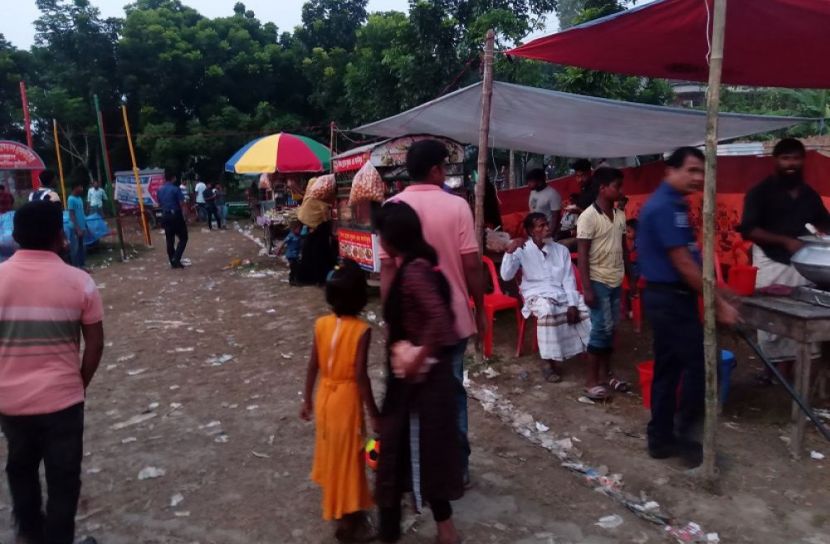 গুড়িয়ে দিল প্রশাসন, লাপাত্তা মেলা কমিটি