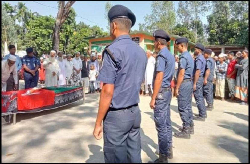 রাষ্ট্রীয় মর্যাদায় বীর মুক্তিযোদ্ধার দাফন