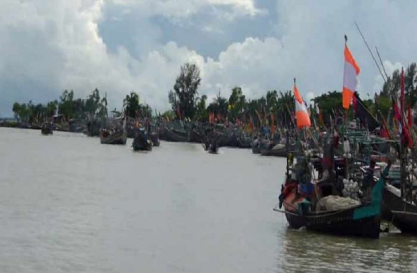 নিম্নাঞ্চল প্লাবিত, আশ্রয়ণ কেন্দ্রে মানুষ