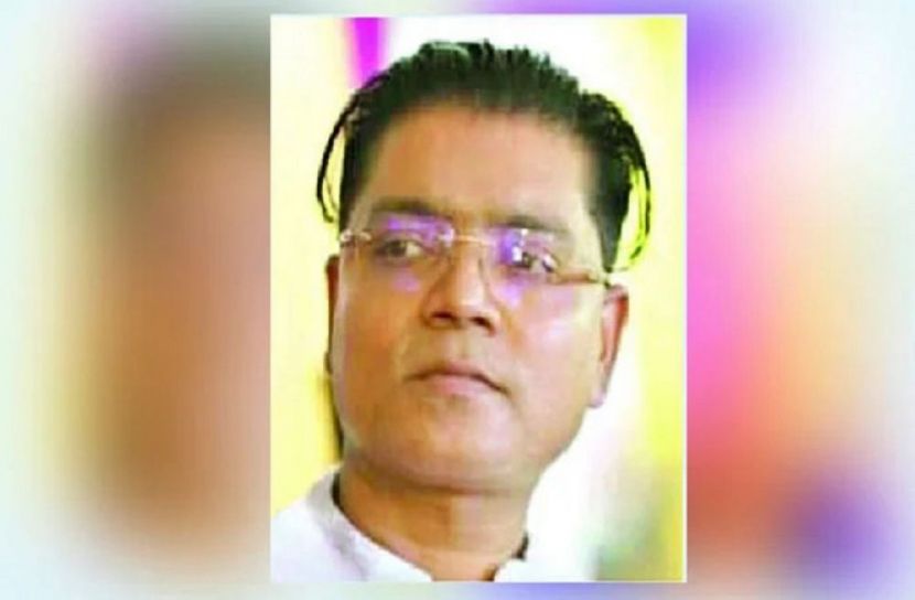 কিংফিশার বারের মালিক আটক